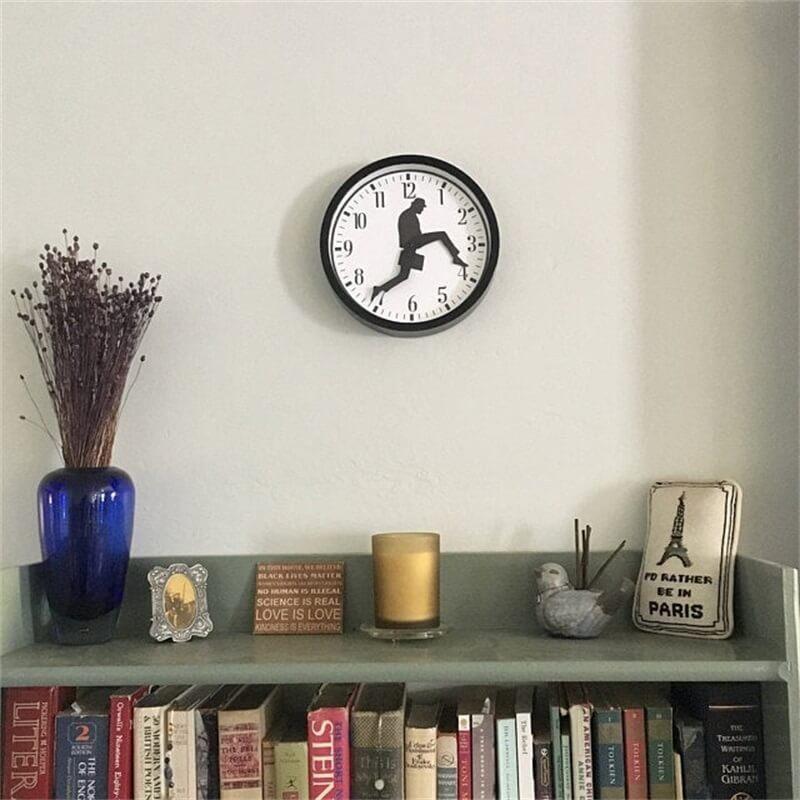Funny Silly Walking Wall Clock - Collections By Jay